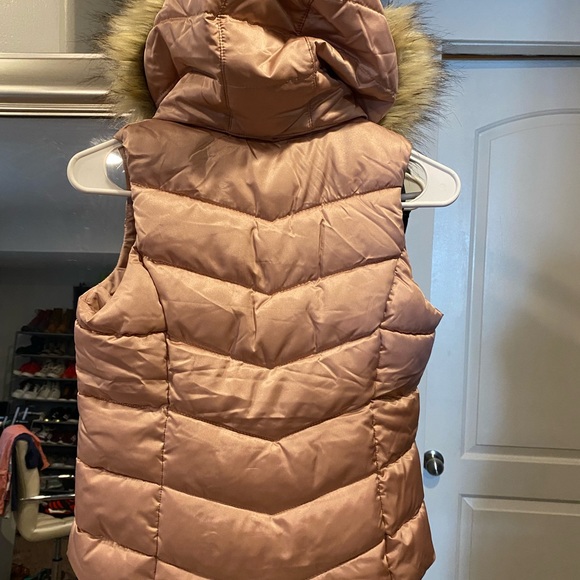 H&M Gold Rose , size M, girl vest - Picture 7 of 8